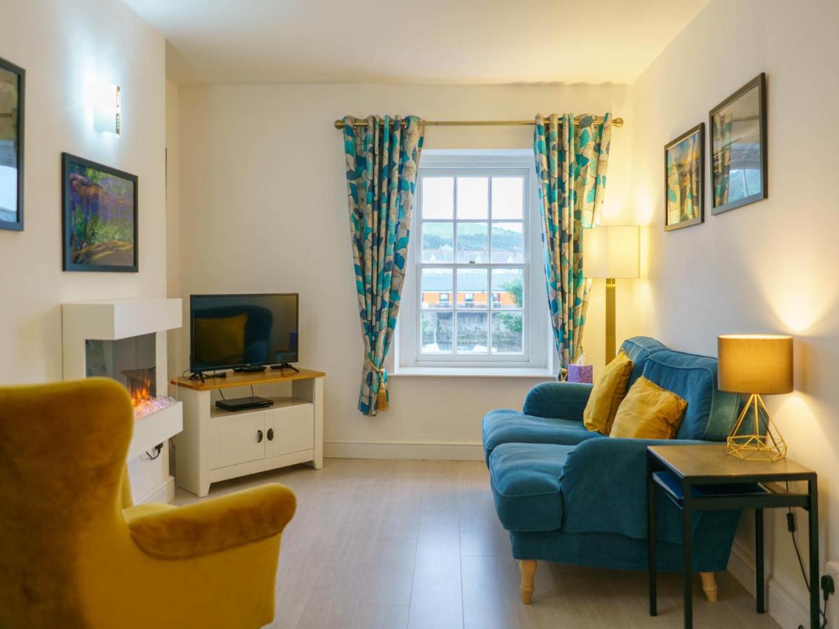 Apartment Pass The Keys Modern 2 Bed Flat Overlooking Harbour Aberaeron