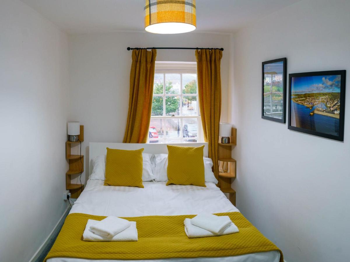 Apartment Pass The Keys Modern 2 Bed Flat Overlooking Harbour Aberaeron