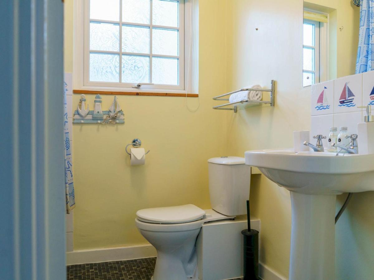 Apartment Pass The Keys Modern 2 Bed Flat Overlooking Harbour